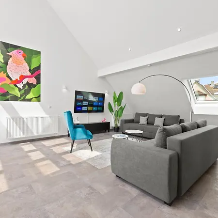 Vivo Loft Frankfurt Flughafen Mit Parkplatz * Kelsterbach